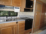 1997 Fleetwood Bounder Photo #4