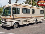 1990 Fleetwood Bounder Photo #1