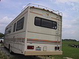 1991 Fleetwood Bounder Photo #2