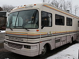 1993 Fleetwood Bounder Photo #2