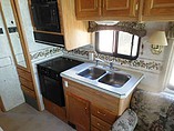 2000 Fleetwood Bounder Photo #19