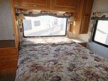 2000 Fleetwood Bounder Photo #27
