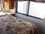 2000 Fleetwood Bounder Photo #29