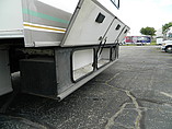 2000 Fleetwood Bounder Photo #3