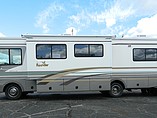 2000 Fleetwood Bounder Photo #4