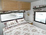 2000 Fleetwood Bounder Photo #26
