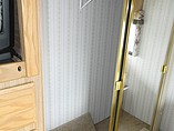 2000 Fleetwood Bounder Photo #29