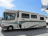 2001 Fleetwood Bounder Photo #4