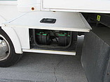 2001 Fleetwood Bounder Photo #12