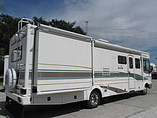2001 Fleetwood Bounder Photo #18