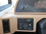 2001 Fleetwood Bounder Photo #31