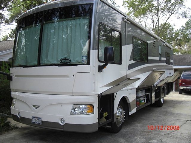 06 Fleetwood Bounder