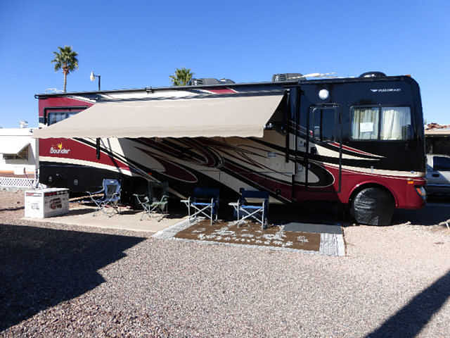2010 Fleetwood Bounder Photo