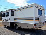 2002 Fleetwood Bounder Photo #4