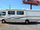 2002 Fleetwood Bounder Photo #5