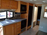 2002 Fleetwood Bounder Photo #10