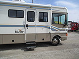 1999 Fleetwood Bounder Photo #2