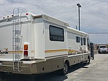 2003 Fleetwood Bounder Photo #2