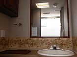 2004 Fleetwood Bounder Photo #10
