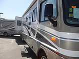 2004 Fleetwood Bounder Photo #2