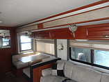 2004 Fleetwood Bounder Photo #6