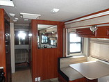 2004 Fleetwood Bounder Photo #8