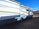 2005 Fleetwood Bounder Photo #5