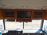 2005 Fleetwood Bounder Photo #17