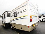 2005 Fleetwood Bounder Photo #2