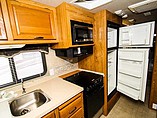 2005 Fleetwood Bounder Photo #15