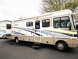 2005 Fleetwood Bounder Photo #21