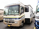 2005 Fleetwood Bounder Photo #23