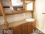 2005 Fleetwood Bounder Photo #9