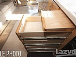 2005 Fleetwood Bounder Photo #22