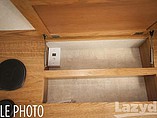 2005 Fleetwood Bounder Photo #49