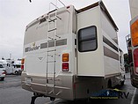 2006 Fleetwood Bounder Photo #12