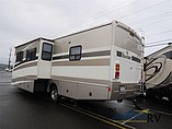 2006 Fleetwood Bounder Photo #14