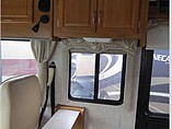 2006 Fleetwood Bounder Photo #18