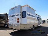 2006 Fleetwood Bounder Photo #11