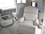 2006 Fleetwood Bounder Photo #7