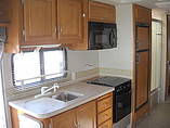2006 Fleetwood Bounder Photo #8