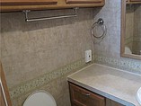 2007 Fleetwood Bounder Photo #10