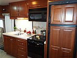 2007 Fleetwood Bounder Photo #14