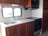 2005 Fleetwood Bounder Photo #6