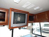 2005 Fleetwood Bounder Photo #15