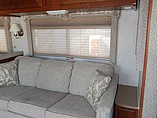 2005 Fleetwood Bounder Photo #16