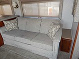 2005 Fleetwood Bounder Photo #17