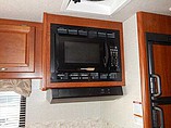 2005 Fleetwood Bounder Photo #25