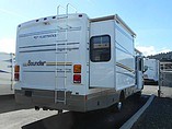 2005 Fleetwood Bounder Photo #3