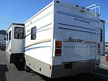 2005 Fleetwood Bounder Photo #4